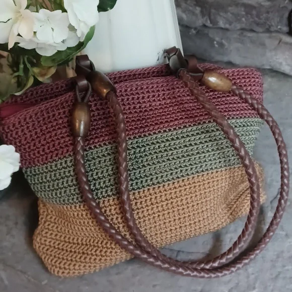👜 Beautifully Crocheted Handbag - Picture 3 of 5